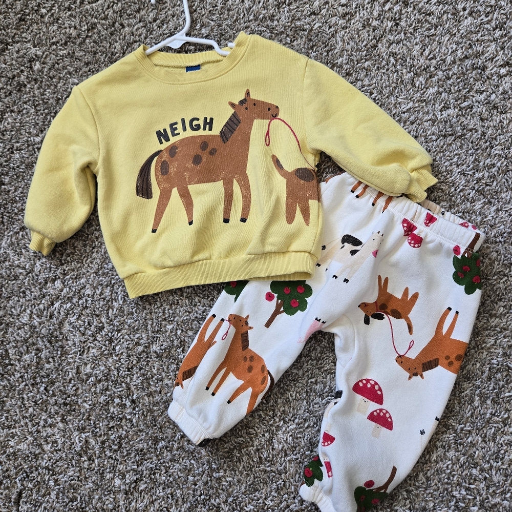 Old Navy Yellow Horse Sweatshirt with Cream Deer Joggers - Kids Bottoms Set